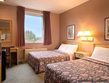 Elkins Inn And Suites 客房 照片